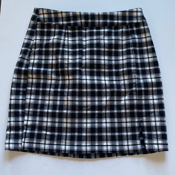 Plaid Skirt - Picture 1 of 4